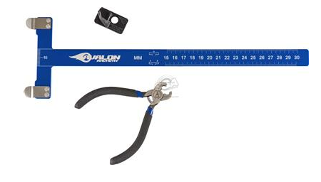 OUTILLAGE - EQUERRE + PINCE